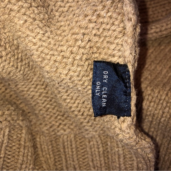 Polo by Ralph Lauren. Woven,100% cotton, Medium, men’s sweater heavy and thick. - Picture 4 of 8